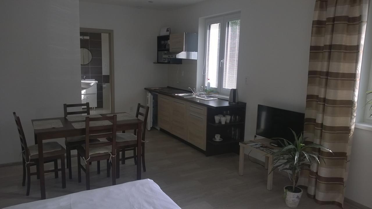 Apartmán u Toma Frýdlant nad Ostravicí Kültér fotó